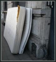 doorbells of no homes 
by wim rutten