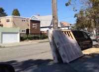 mind your manors 
by robert kershaw