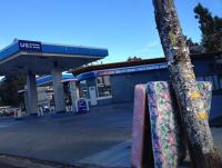 US smog and gas 
by robert kershaw