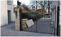 gate and gravel 
by wim rutten