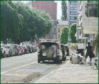 empty house, full van 
by wim rutten